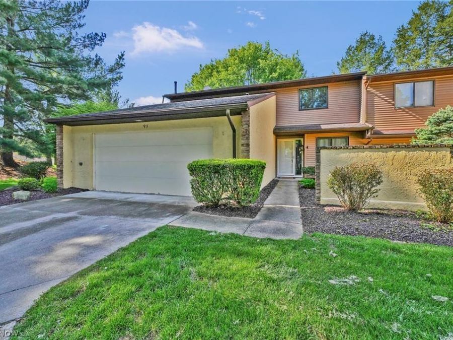 93 Silver Valley Boulevard , Munroe Falls, OH 44262 Photo 1