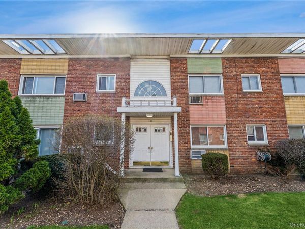 269 N Newbridge Road , Unit 2B, Levittown, NY 11756