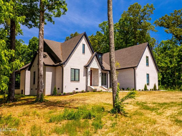 1221 Kellys View Drive , Greenback, TN 37742