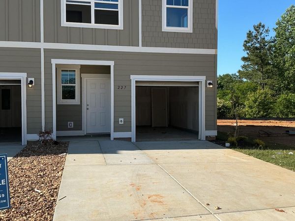 227 Darlington Drive , Dickson, TN 37055