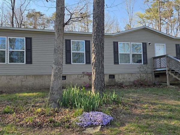 42 Sullivan Lane, Pikeville, TN 37367