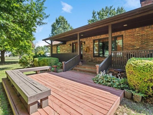 508 E Holt Road , Lincoln, AR 72744