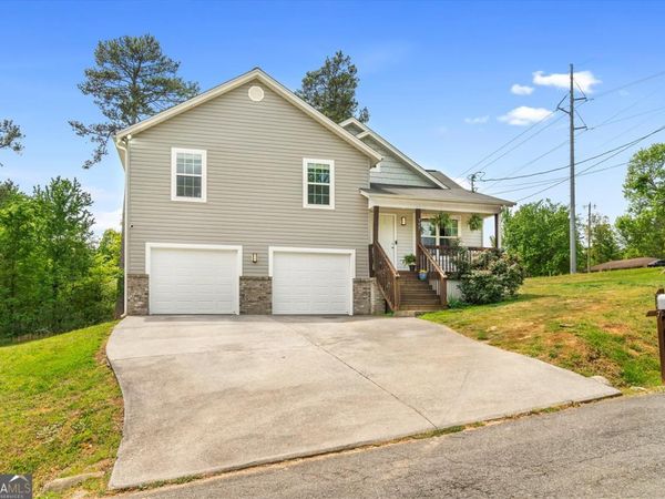 397 Woodlawn Avenue, Dalton, GA 30721