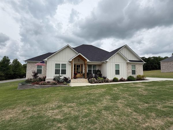 1 Avrey , Greenbrier, AR 72058