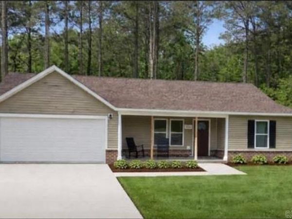 148 International , E. Camden, AR 71701