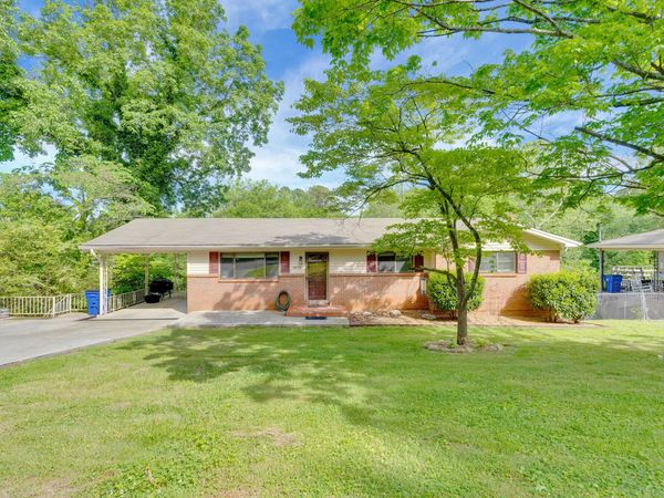 3010 Pine Drive NE, Cleveland, TN 37312