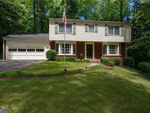 92 Brandon Ridge Drive, Sandy Springs, GA 30328