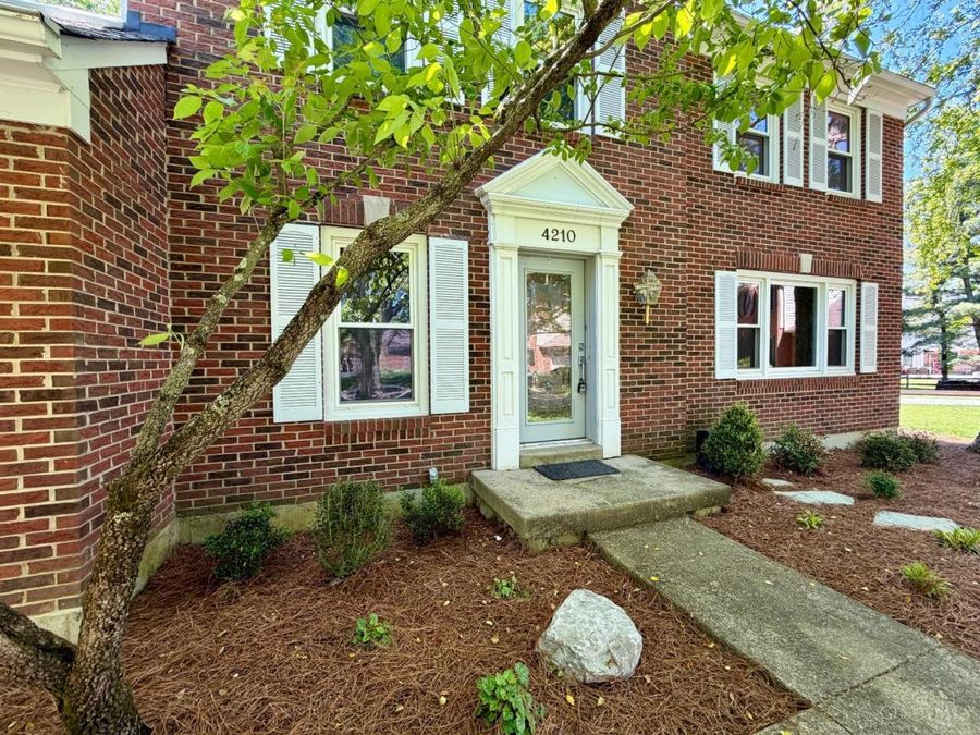 4210 Allenhurst Close Court, Sharonville, OH 45241 Photo 3