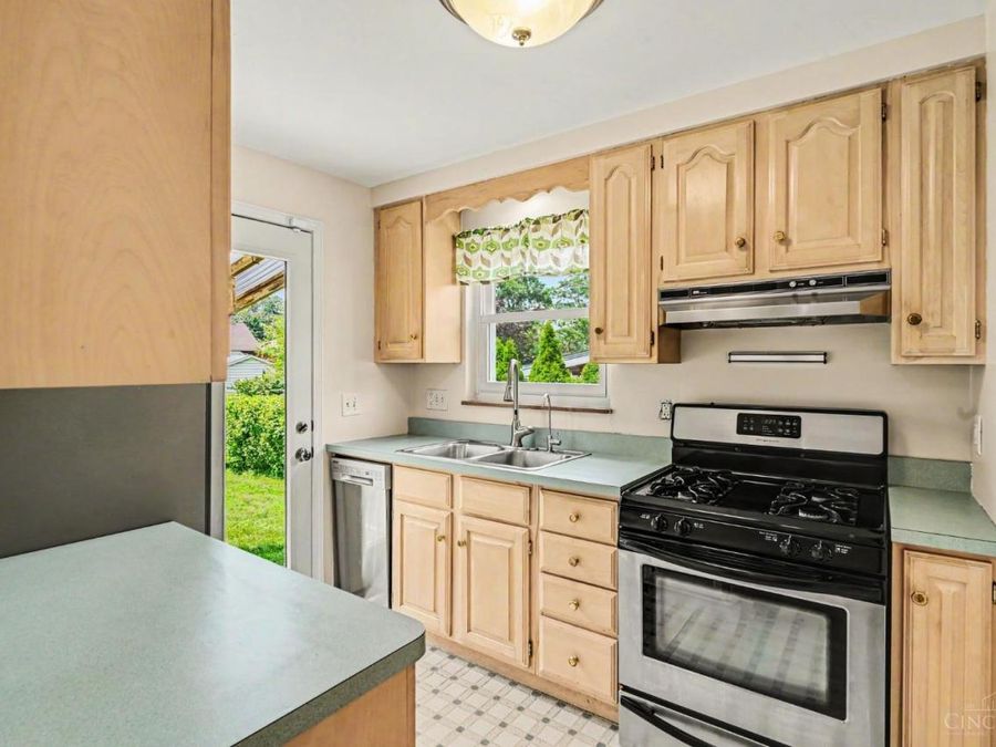 1119 Alwil Drive, Reading, OH 45215 Photo 9