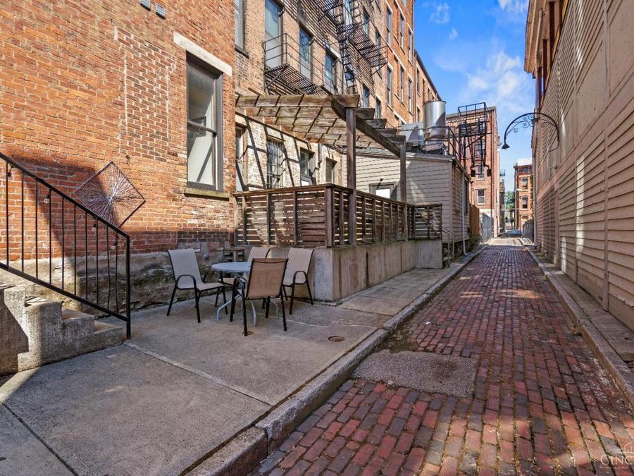 1202 Main Street, Unit 9, Cincinnati, OH 45202 Photo 8
