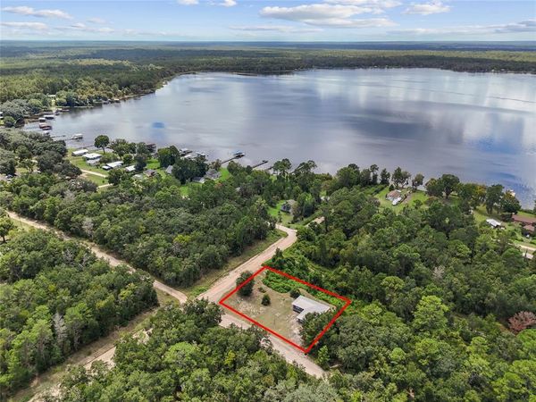 127 RAINBOW DRIVE , FLORAHOME, FL 32140