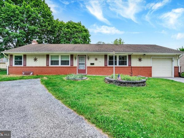 2050 HERMAN DRIVE, YORK, PA 17408