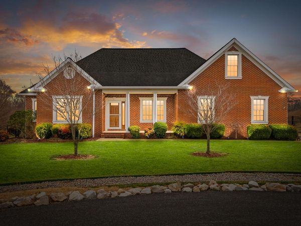 330 Juliet Dr , Hopkinsville, KY 42240