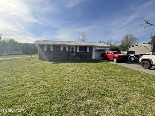1084 Cemetery Rd , Spring City, TN 37381