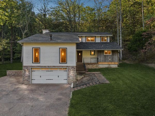 1033 Millers Creek Rd , Goodlettsville, TN 37072