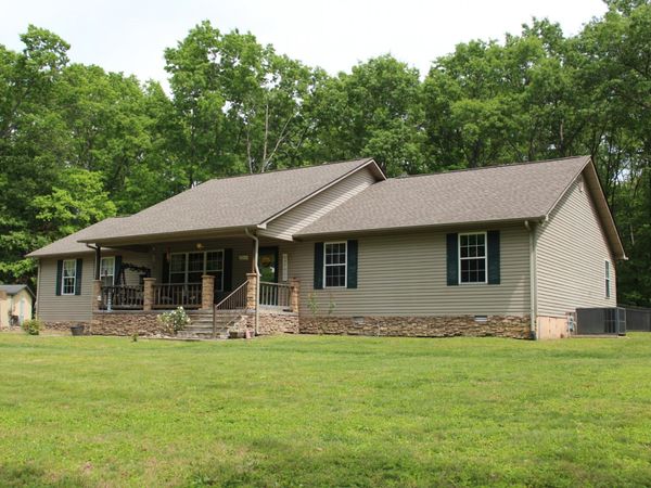 201 Hillsway , Crossville, TN 38555