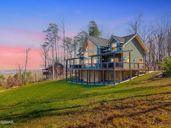 3360 Priscilla Heights Lane , Sevierville, TN 37862