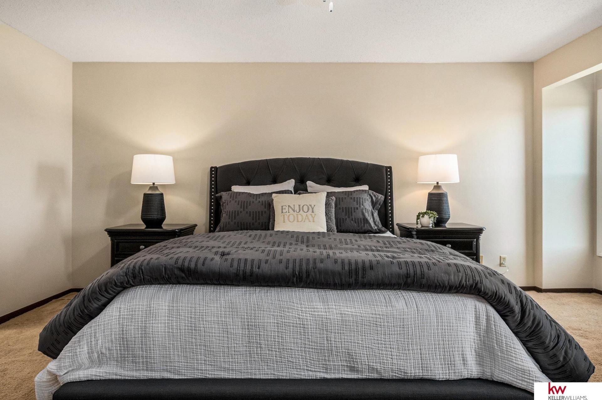 12727 W Dodge Road, Unit 371A, Omaha, NE 68154