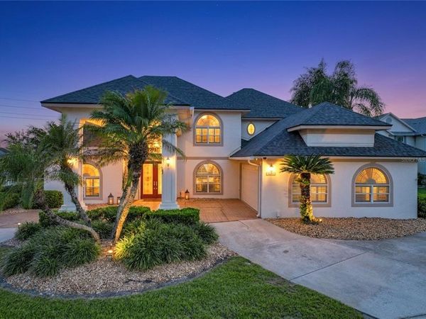 1861 EDGEWATER DRIVE , MOUNT DORA, FL 32757