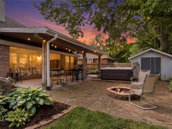 411 Gristmill , Bentonville, AR 72712