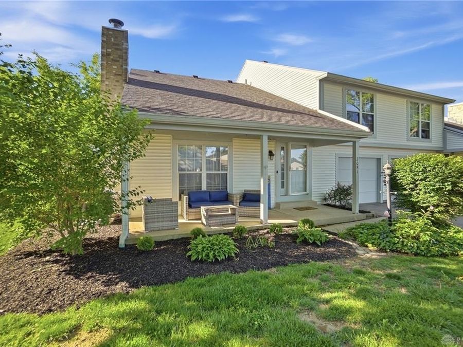 2051 Foxknoll Drive, Centerville, OH 45458 Photo 1
