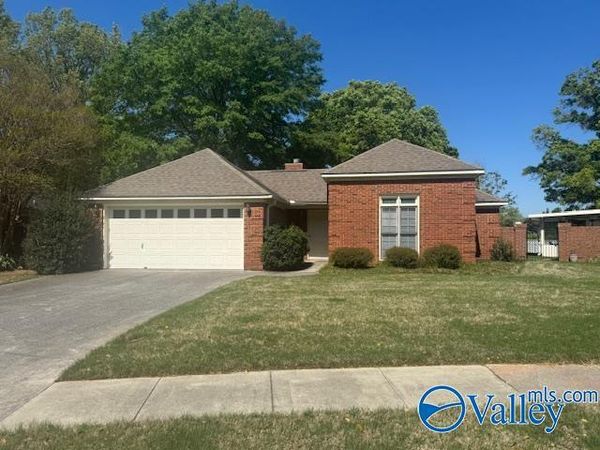 1805 Edgemere Court SE, Huntsville, AL 35803