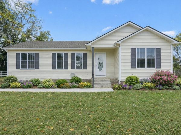 286 Strawberry Dr , Winchester, TN 37398
