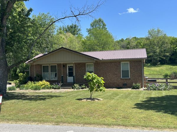 2636 Owens Dr , Santa Fe, TN 38482