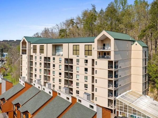 413 Baskins Creek Rd , Unit 605, Gatlinburg, TN 37738