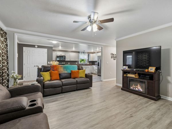 8181 Cedar Grove Rd , Big Sandy, TN 38221