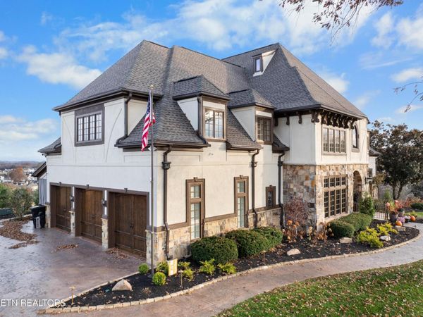 9340 Linksvue Drive , Knoxville, TN 37922