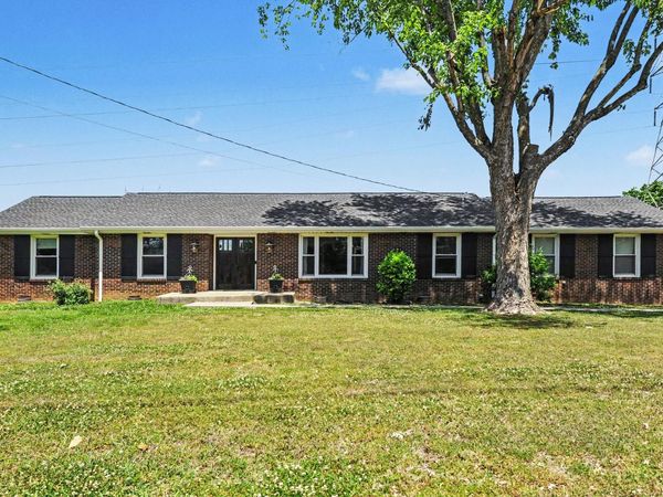4086 Lake Pkwy , Hermitage, TN 37076