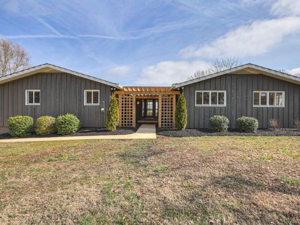 91 Country Club Ter , Winchester, TN 37398