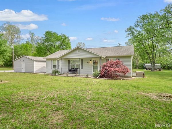900 Deer Creek Lane , Sparta, IL 62286