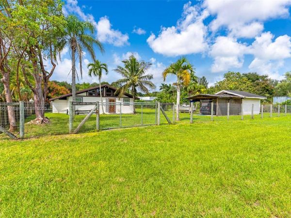 23060 SW 155th Ave , Miami, FL 33170