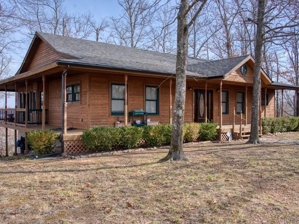 3858 Mundell Road , Eureka Springs, AR 72631