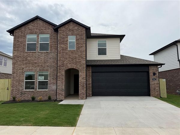 567 S Neon Avenue , Fayetteville, AR 72704