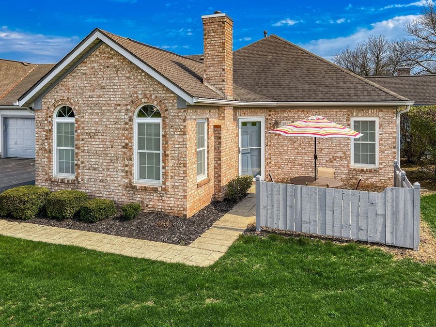 3827 Mill Stream Drive , Unit 20, Hilliard, OH 43026 Photo 1