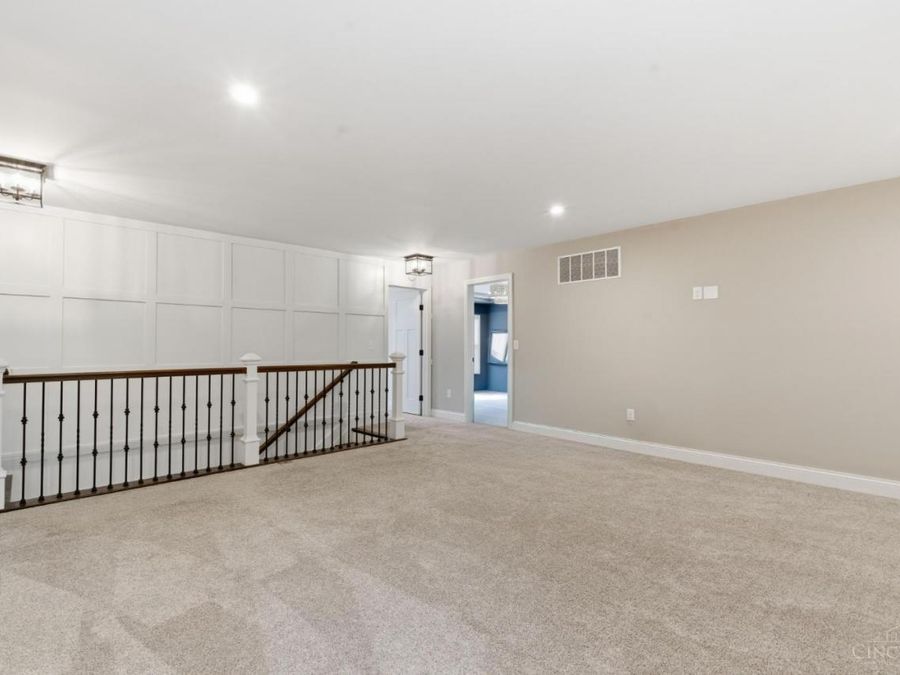 1086 Stableview Circle, Hamilton Township, OH 45039 Photo 13