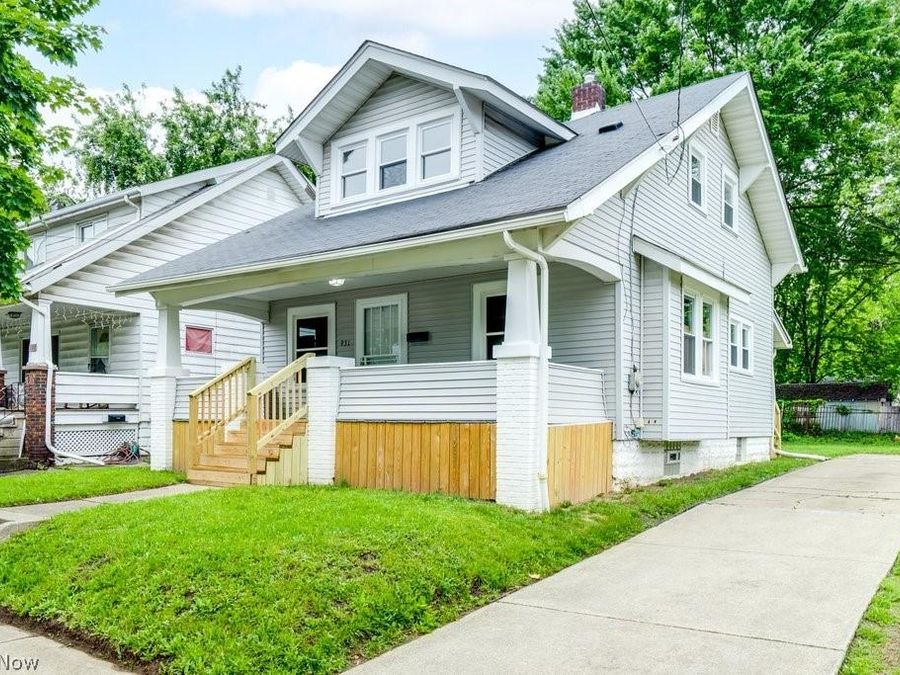 931 Lovers Lane , Akron, OH 44306 Photo 1