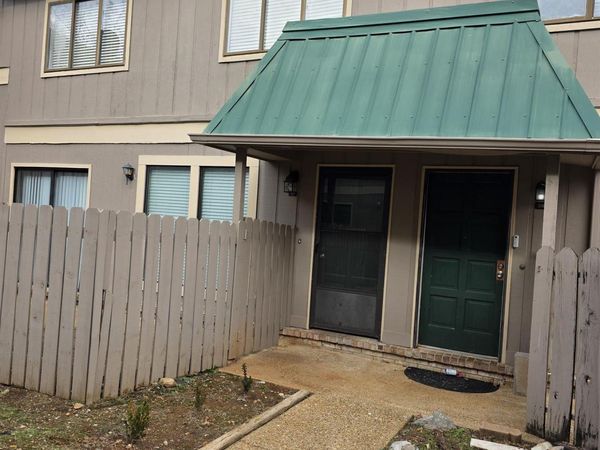 2225 Golf Road, Unit 117, Huntsville, AL 35802