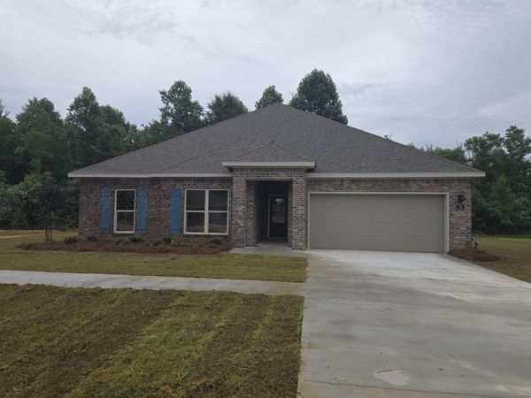 95 Castlewoods Way, Petal, MS 39465