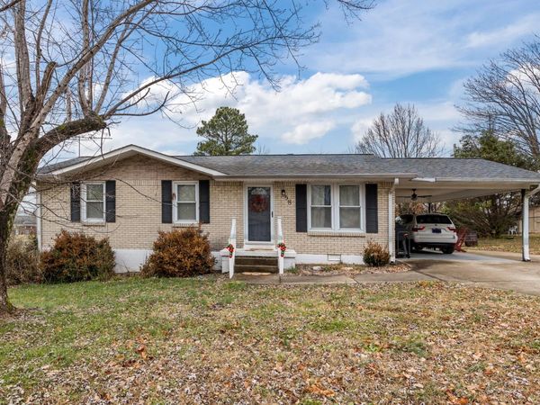 58 Florence St , Mc Ewen, TN 37101