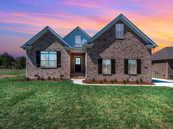 198 Creekside Dr , Lewisburg, TN 37091