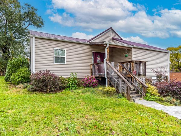 4242 Sullivan Gardens Drive, Kingsport, TN 37660