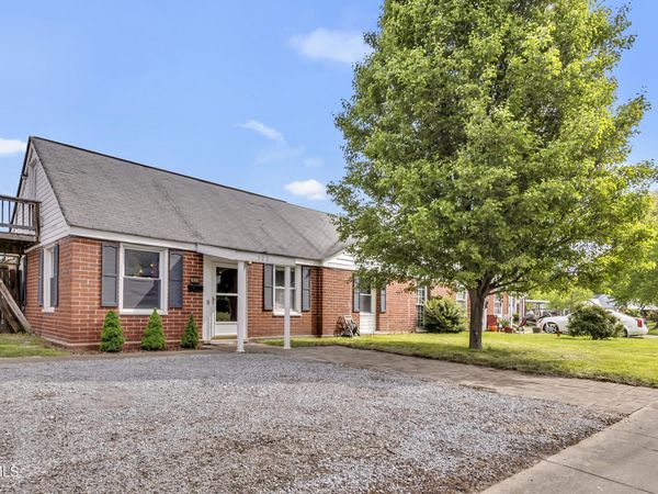 323 Sequoyah Drive, Kingsport, TN 37660