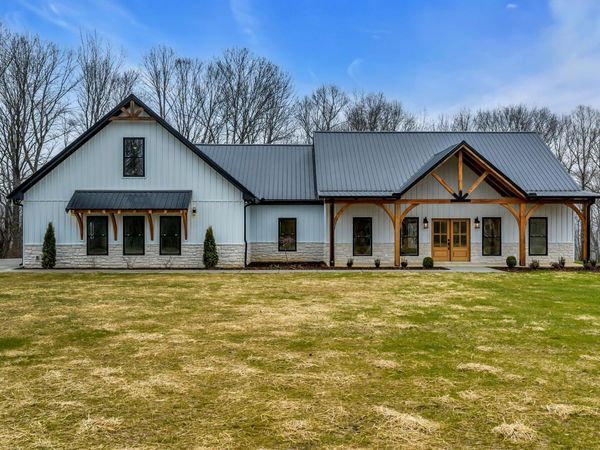 1224 Mason Bates Bend Rd , Centerville, TN 37033