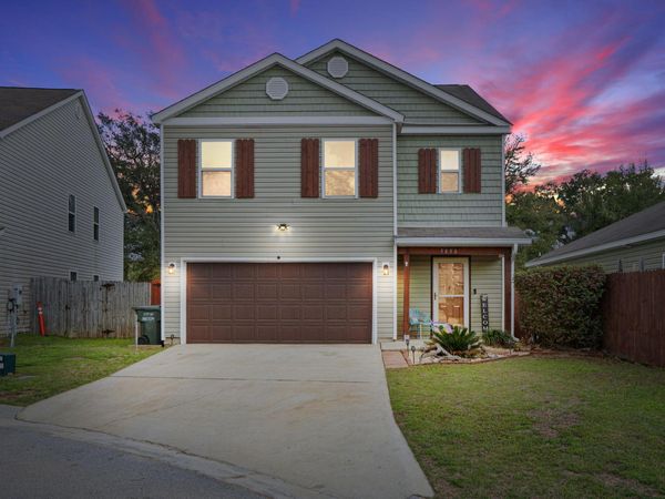 5898 Little Leaf Court, Milton, FL 32570