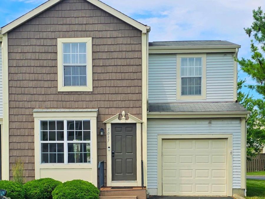 5087 Singleton Drive , Unit 33D, Hilliard, OH 43026 Photo 1