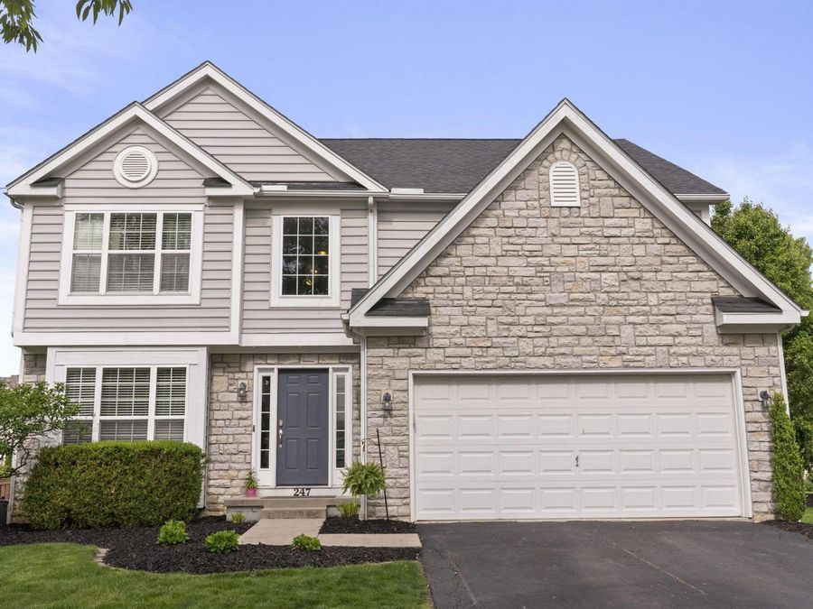 247 Harmony Drive , Delaware, OH 43015 Photo 1